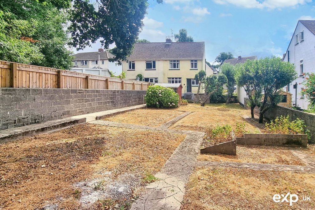 Property photo 2 of 19