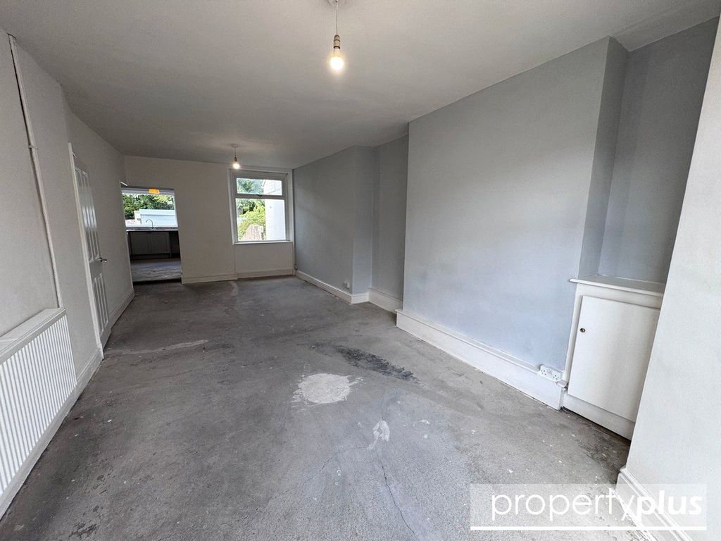 Property photo 3 of 13 Picture No. 11