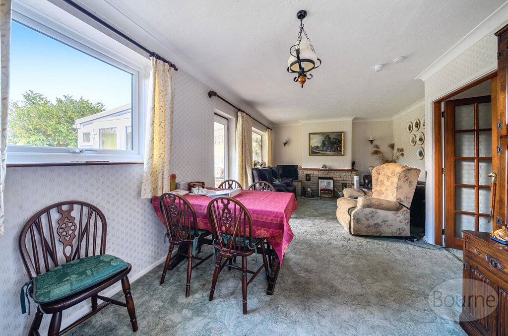 Property photo 2 of 16 Picture No. 20