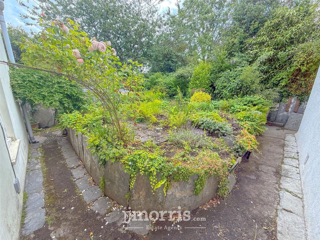 Property photo 2 of 16 B5907719-Eea7-4D10-92E9-A369058Da07C.Jpeg