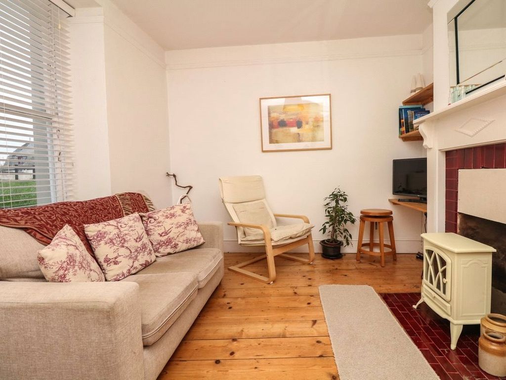 Property photo 2 of 21 Picture No. 30