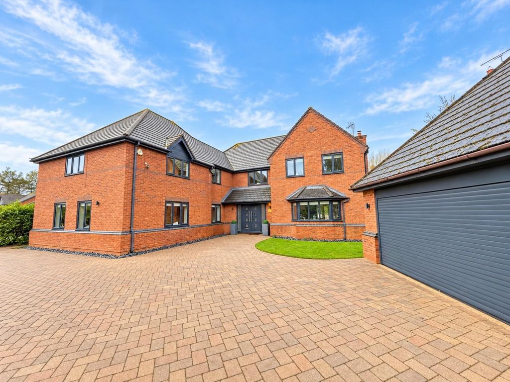 Property photo 1 of 32 00.Jpg