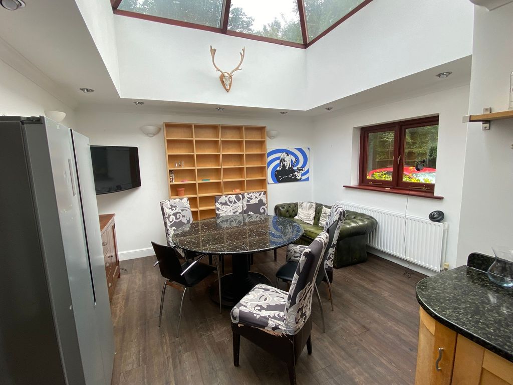 Property photo 3 of 24