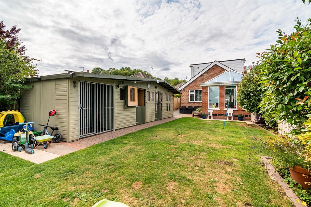 Property photo 2 of 21 Dsc_6934-Hdr.Jpg