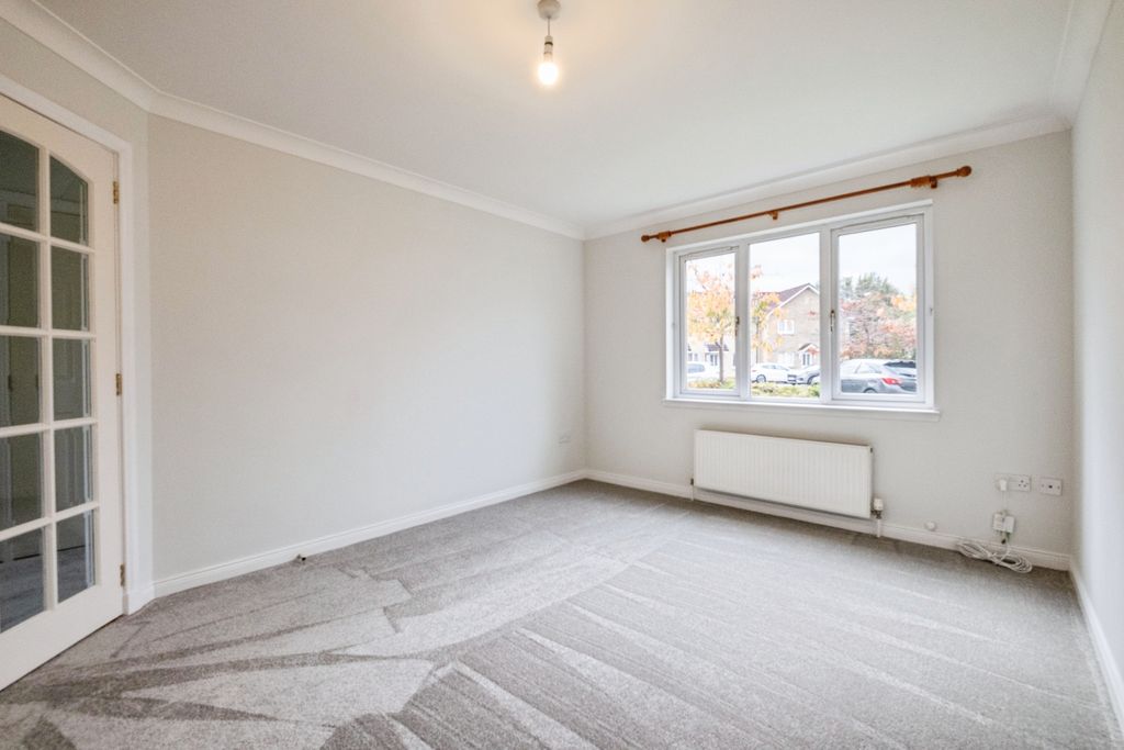 Property photo 3 of 15 Living Room