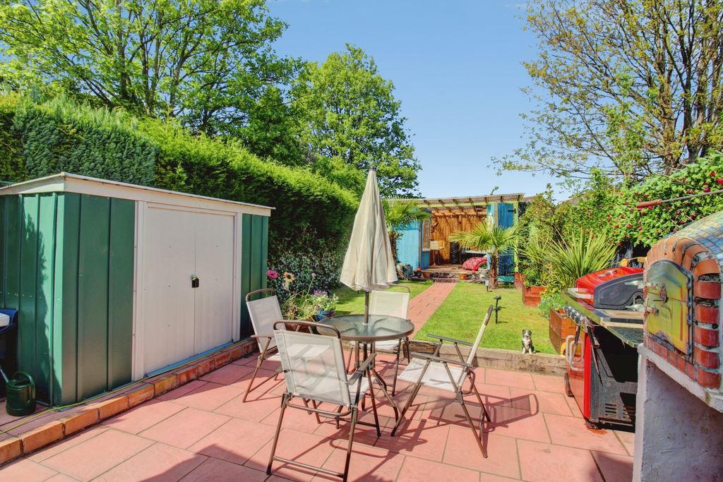 Property photo 2 of 26 Rear Garden