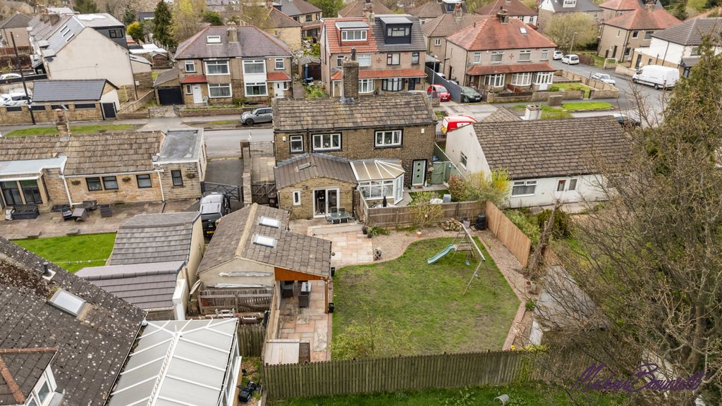 Property photo 1 of 27