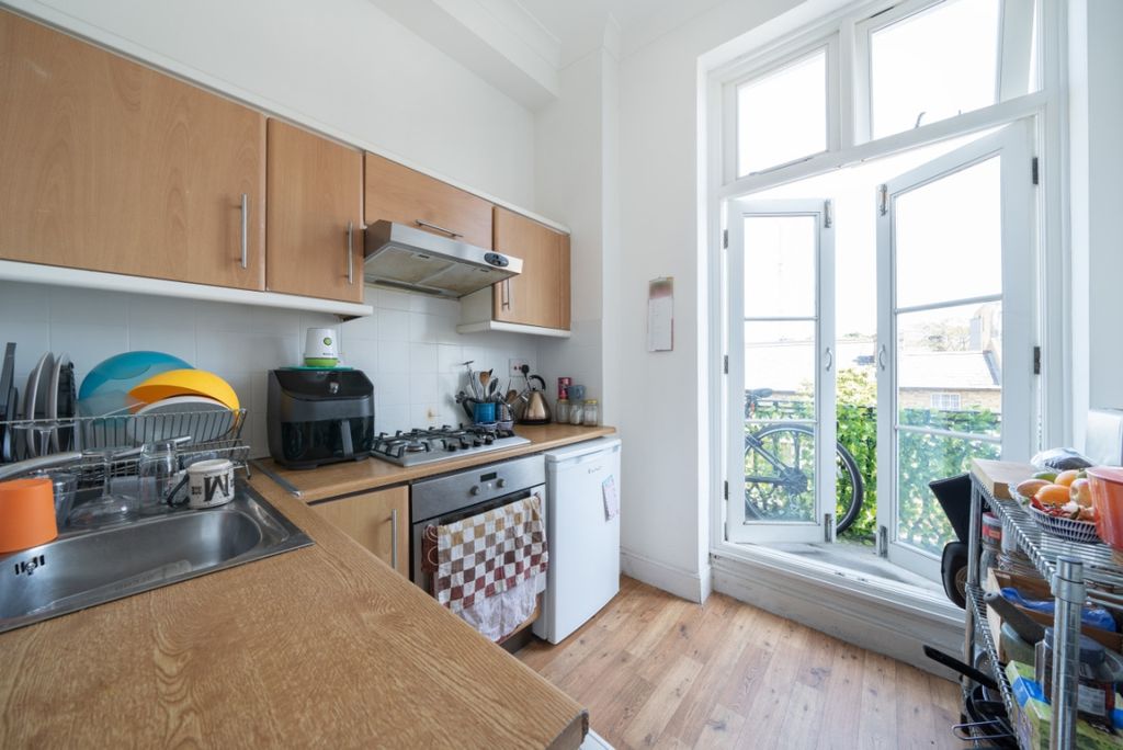 Property photo 2 of 9 998618 (2)