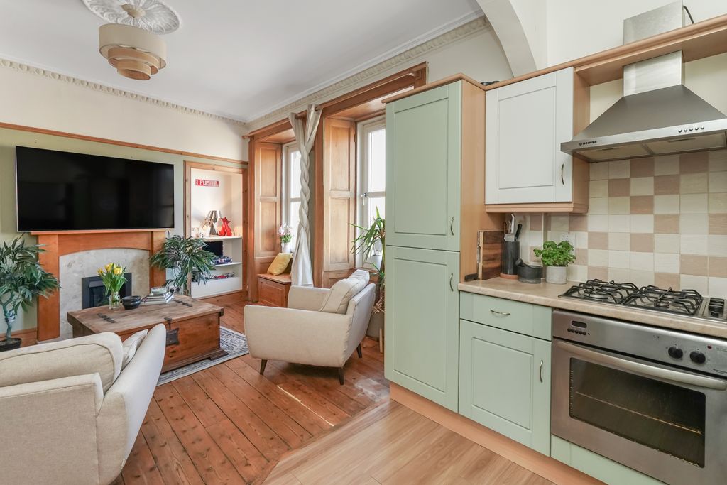 Property photo 3 of 9 Property Image 3