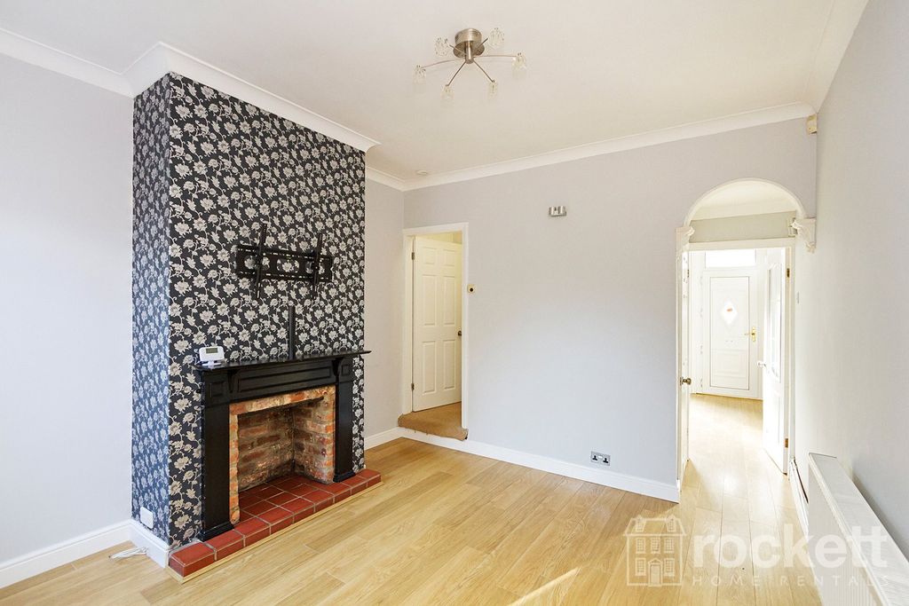 Property photo 2 of 21 Picture No. 14