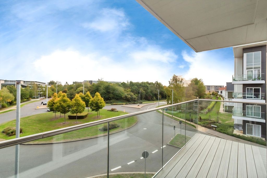 Property photo 3 of 26