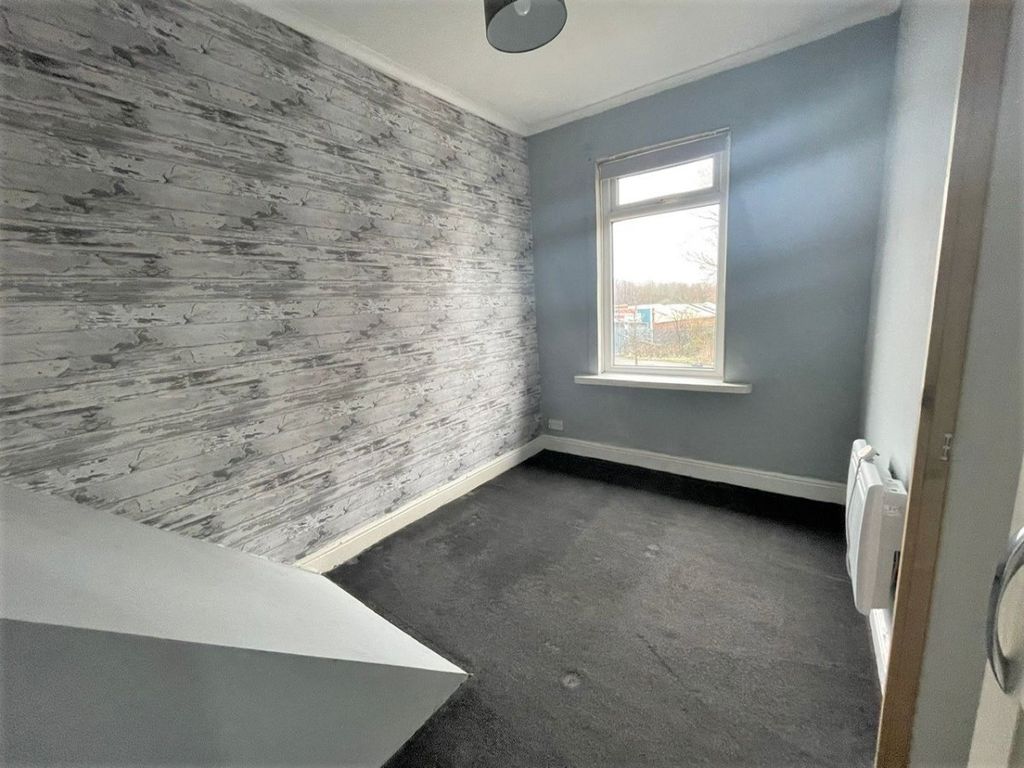 Property photo 3 of 5 Gallery