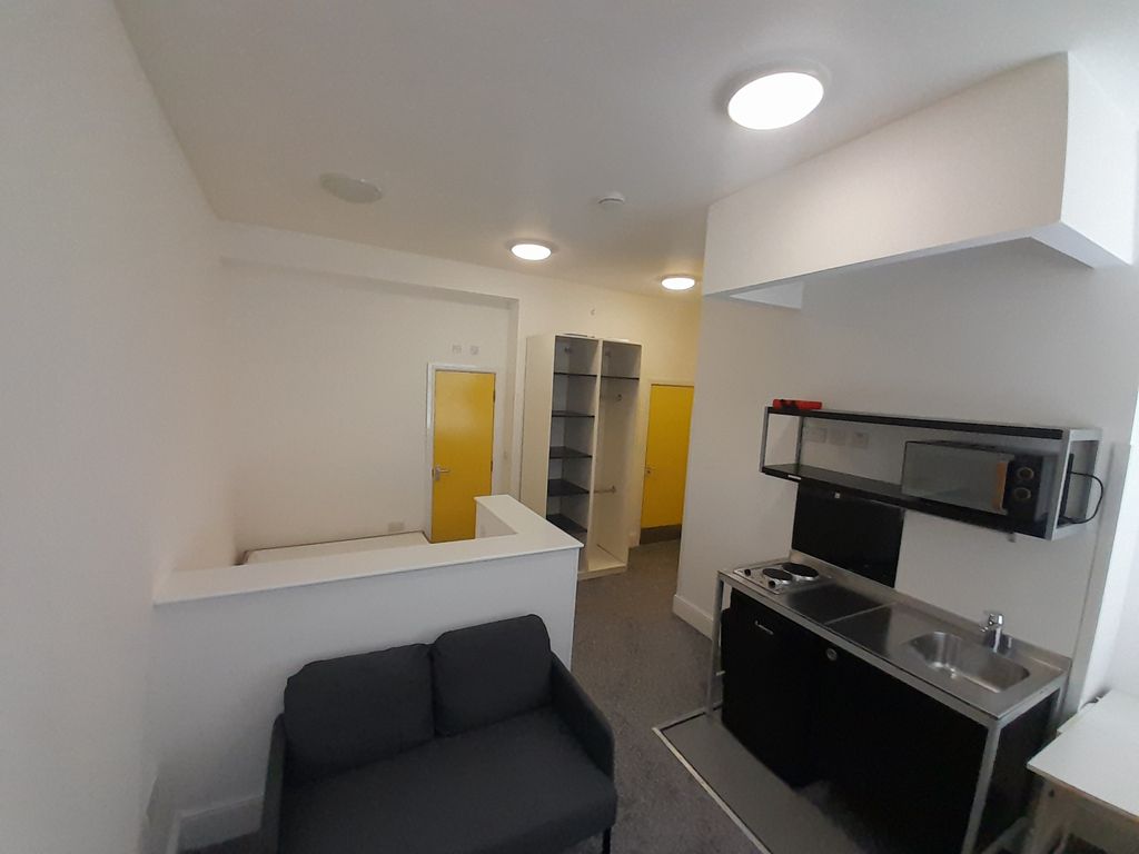 Property photo 1 of 4 Studio To Rent Peterson Road, Wakefield Wf1