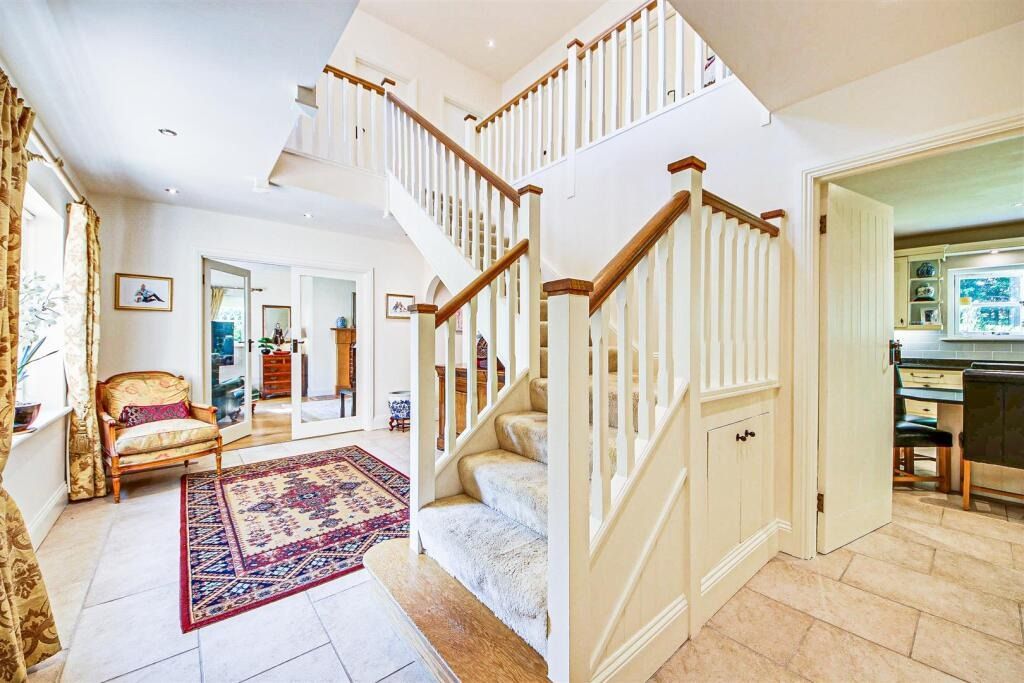 Property photo 3 of 69 4259898