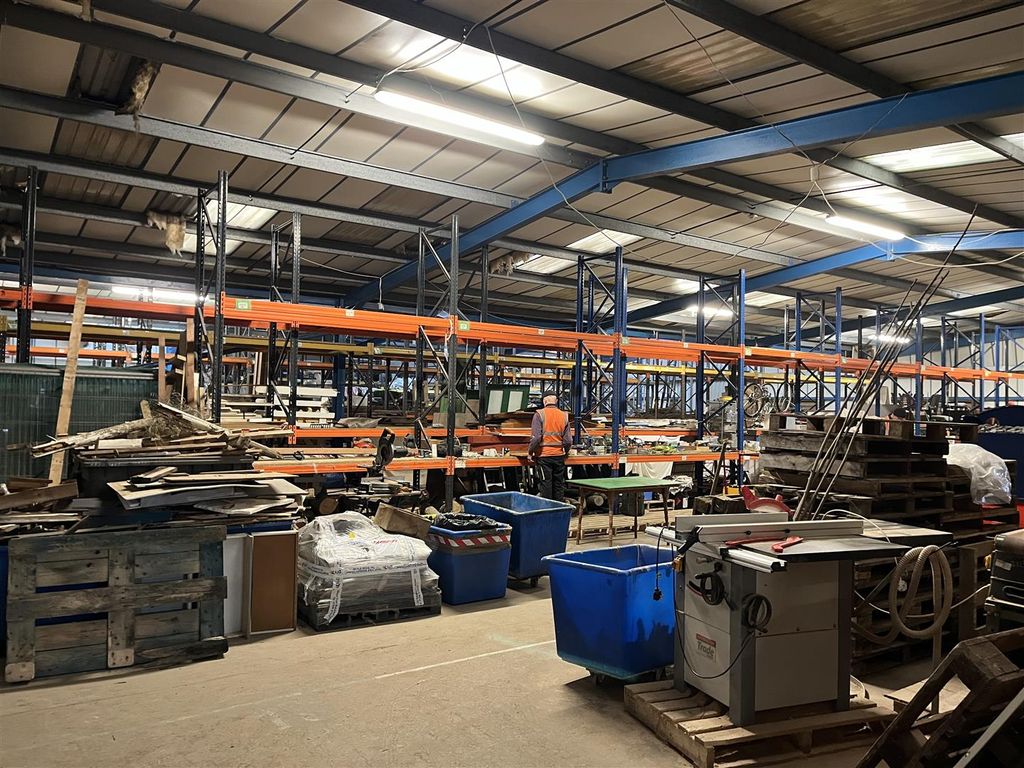 Property photo 2 of 4 Internal 2 Unit 3-4.Jpg