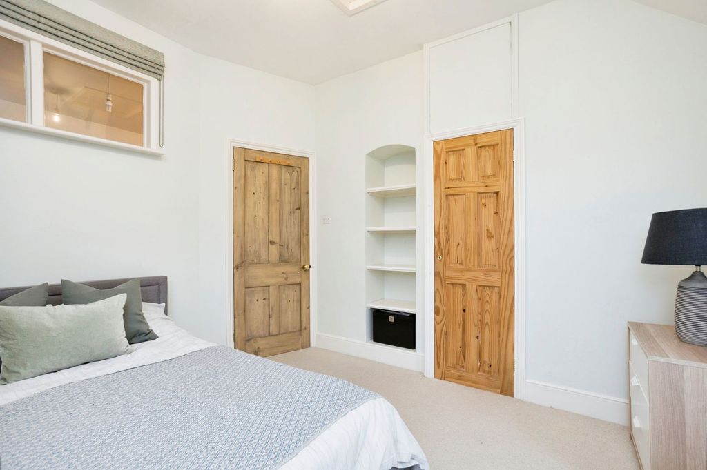 Additional image 13 of 3 bed detached house for saleSt Leonards Road, Horsham, West Sussex. RH13