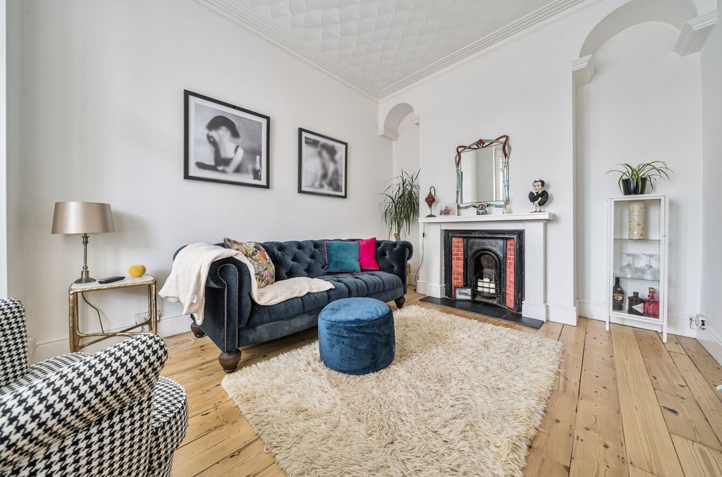 Property photo 2 of 12 1345926-11-68B863...