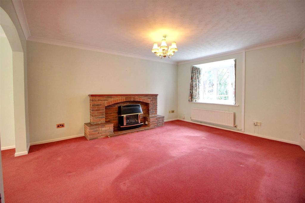 Property photo 2 of 16 Picture No. 13