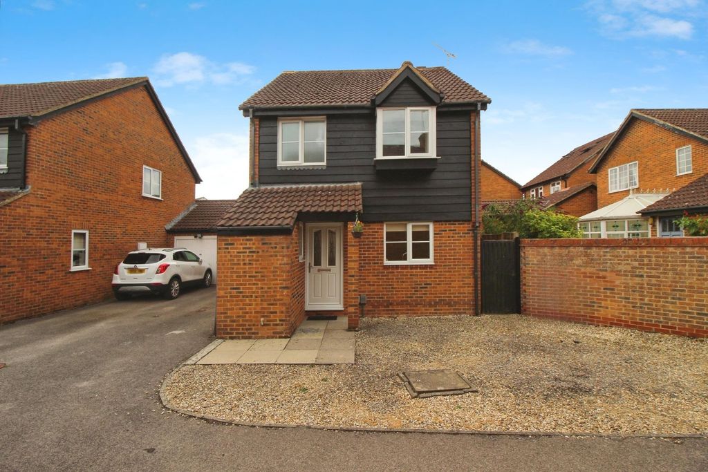 Property photo 1 of 18