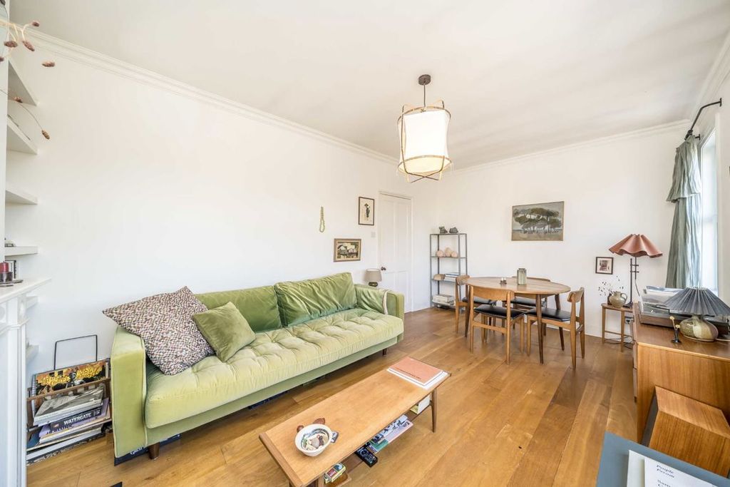 Property photo 3 of 9