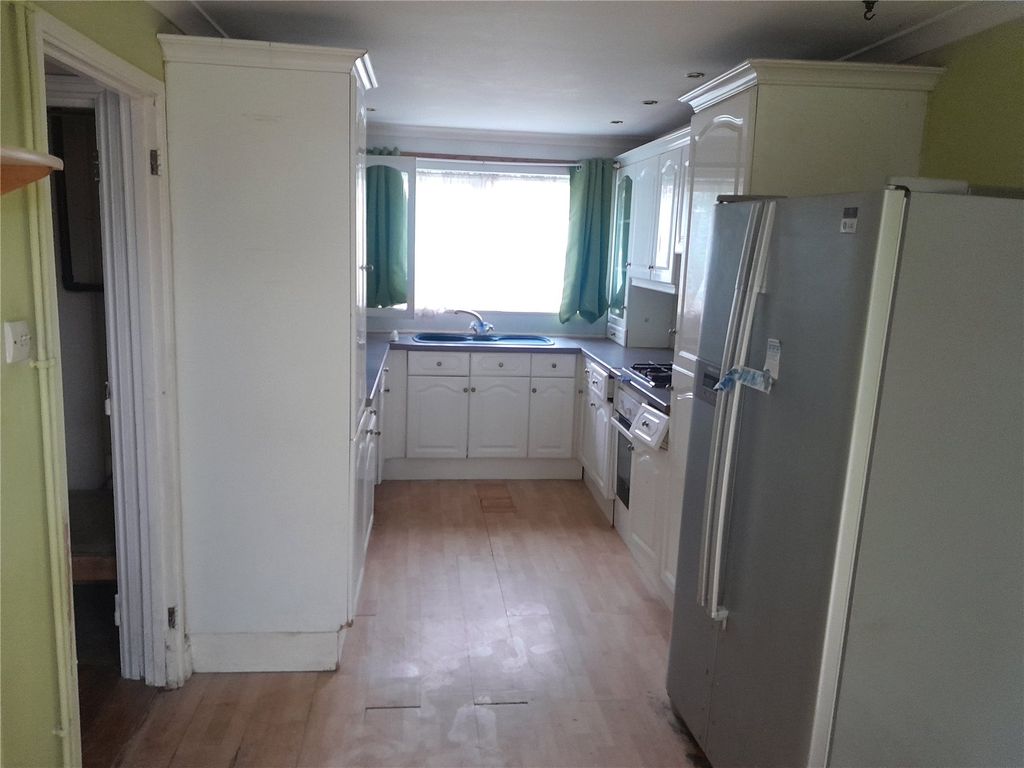 Property photo 2 of 9 Picture No. 20