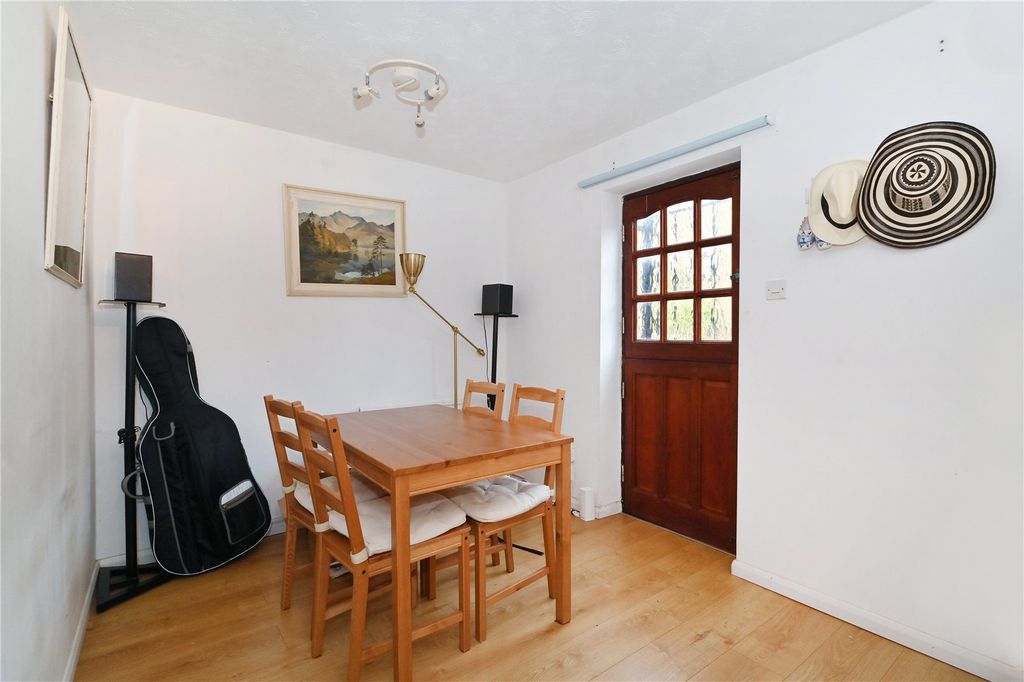 Property photo 3 of 13 Picture No. 11