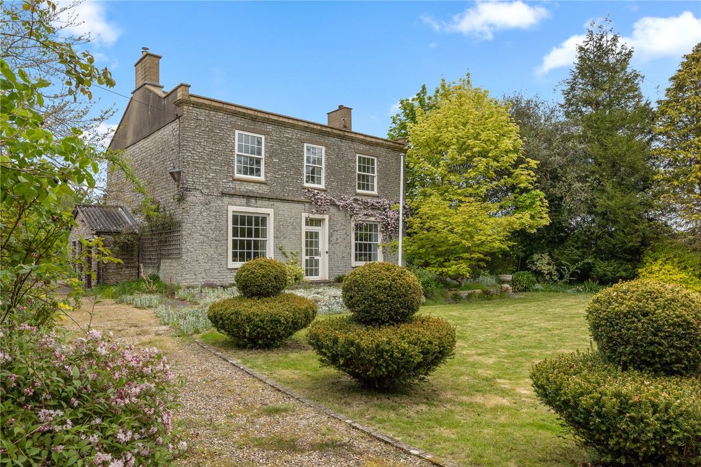 Property photo 1 of 38 Picture No. 25