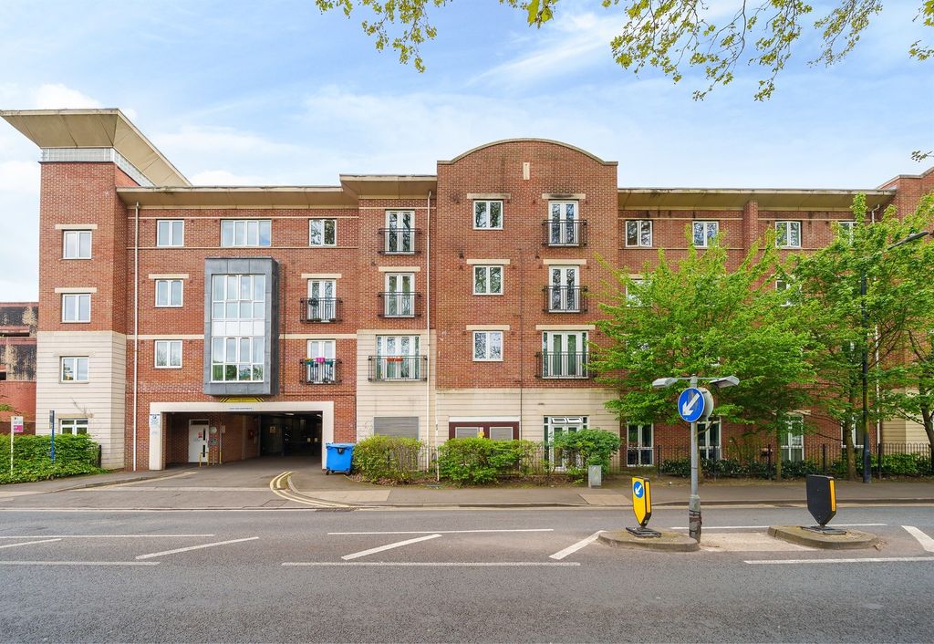 Property photo 1 of 14