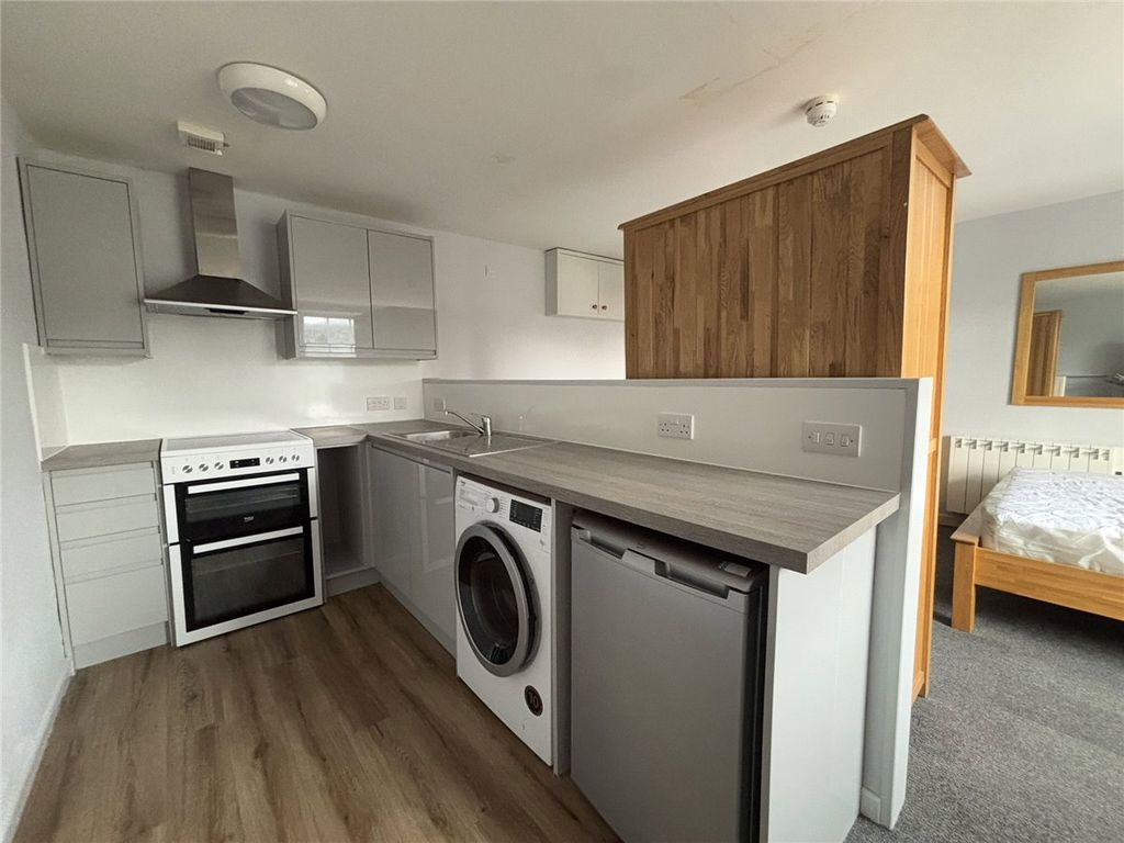 Property photo 3 of 7 Picture No. 06