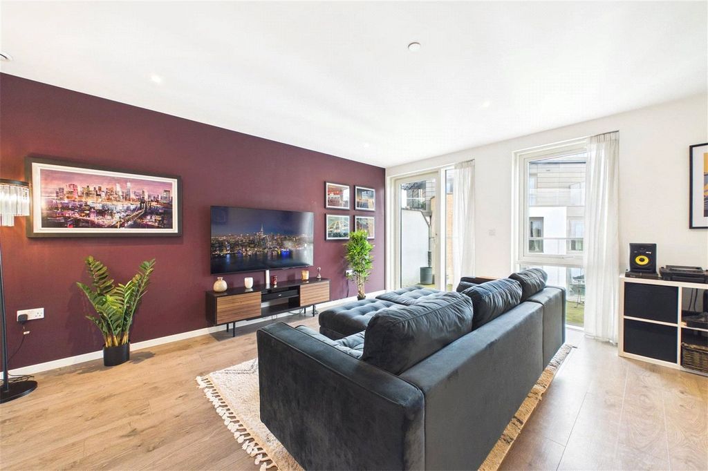 Property photo 3 of 18 Picture No. 04