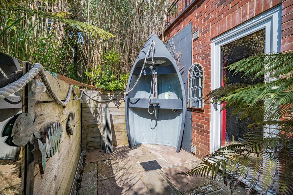 Additional image 13 of 7 bed detached house for saleYarmouth, Isle Of Wight PO41