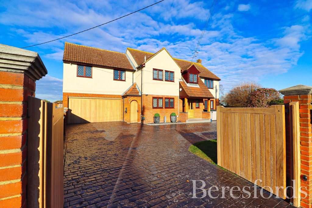 Property photo 1 of 29 Front