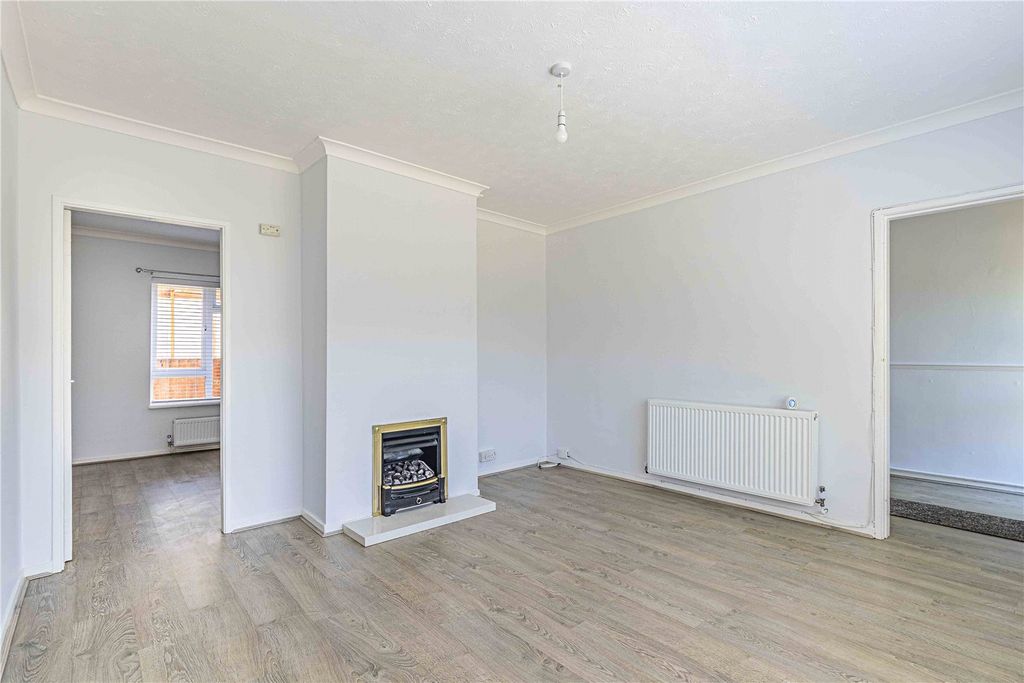 Property photo 3 of 17 Picture No. 27