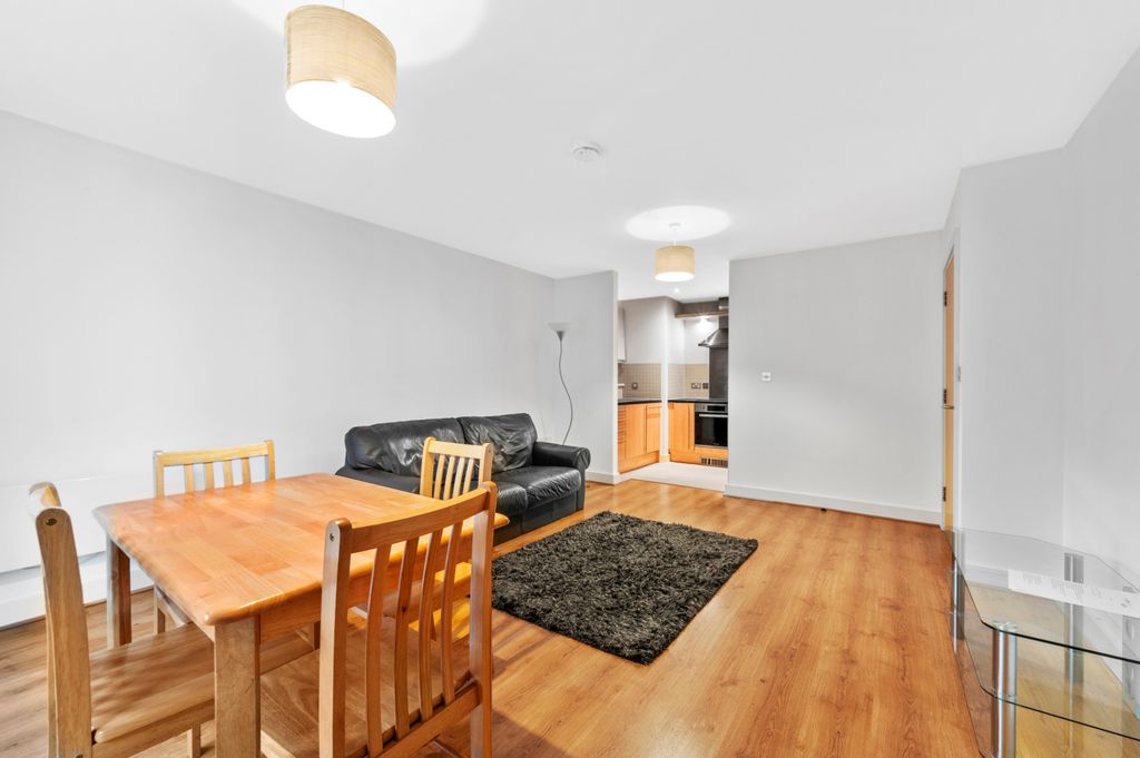 Property photo 3 of 11 Picture No. 31