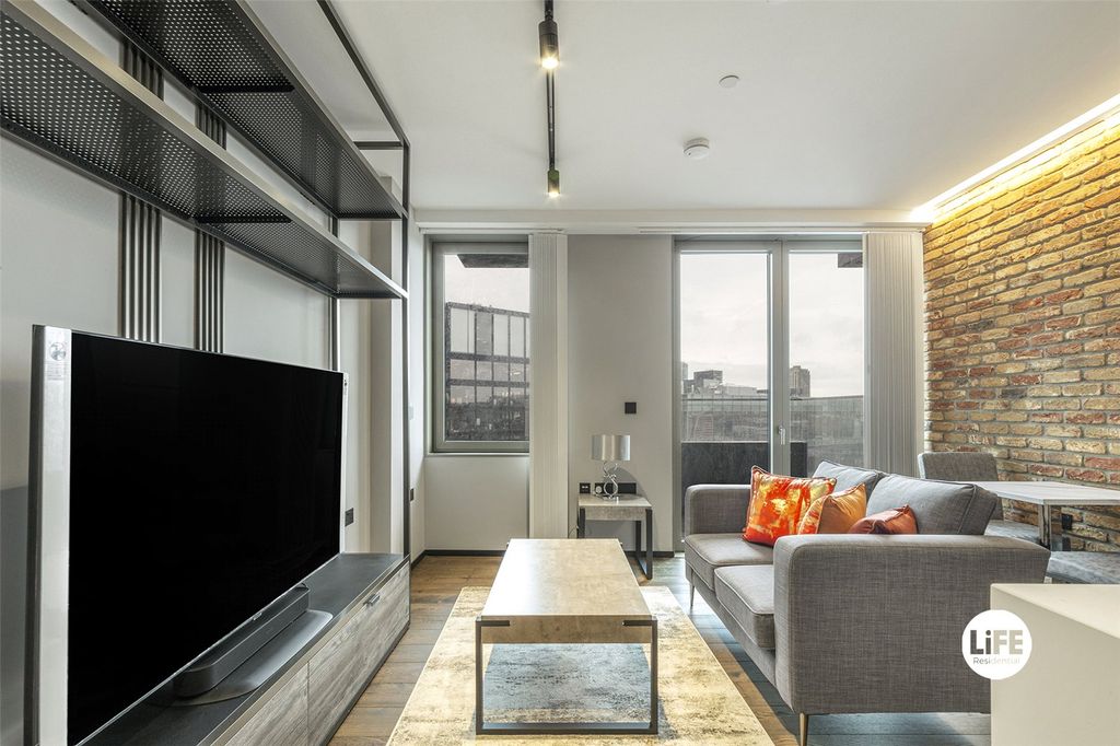 Property photo 1 of 17 Picture No. 01