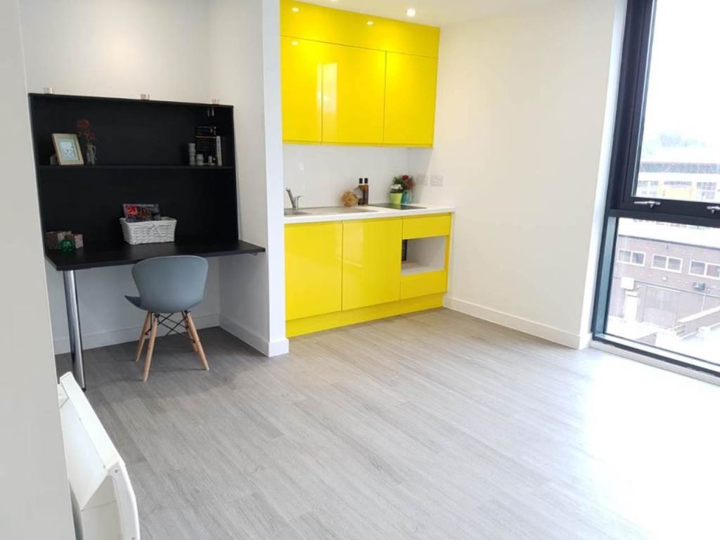 Property photo 3 of 5 13 Royal Riverside (Kitchen Area)