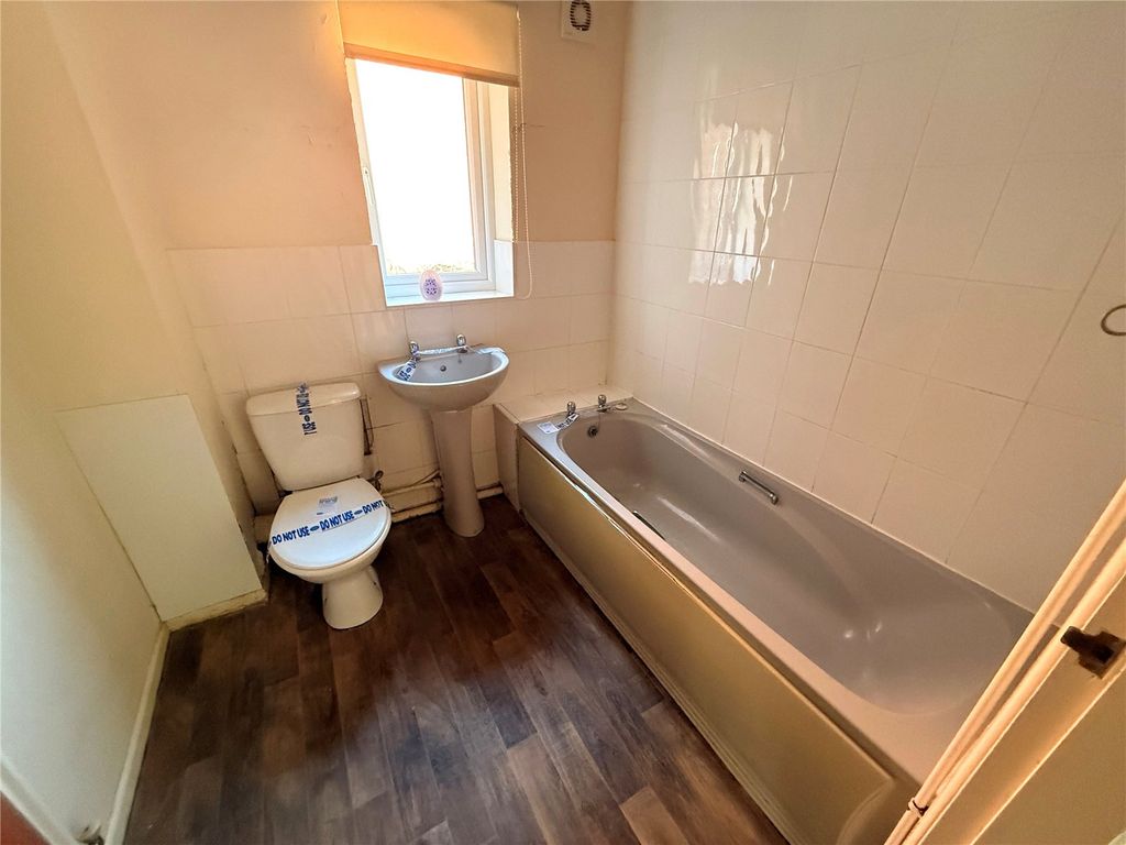 Property photo 3 of 9 Picture No. 02