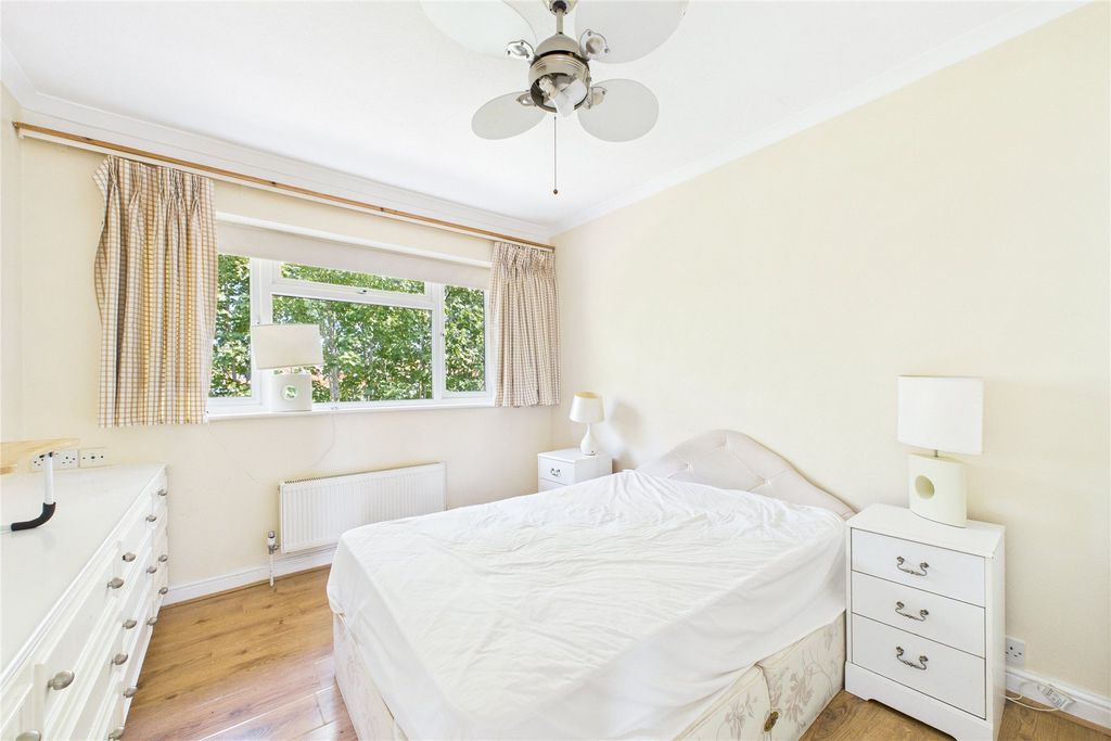 Property photo 3 of 7 Picture No. 21