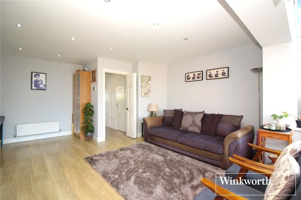 Property photo 3 of 23 Picture No. 42