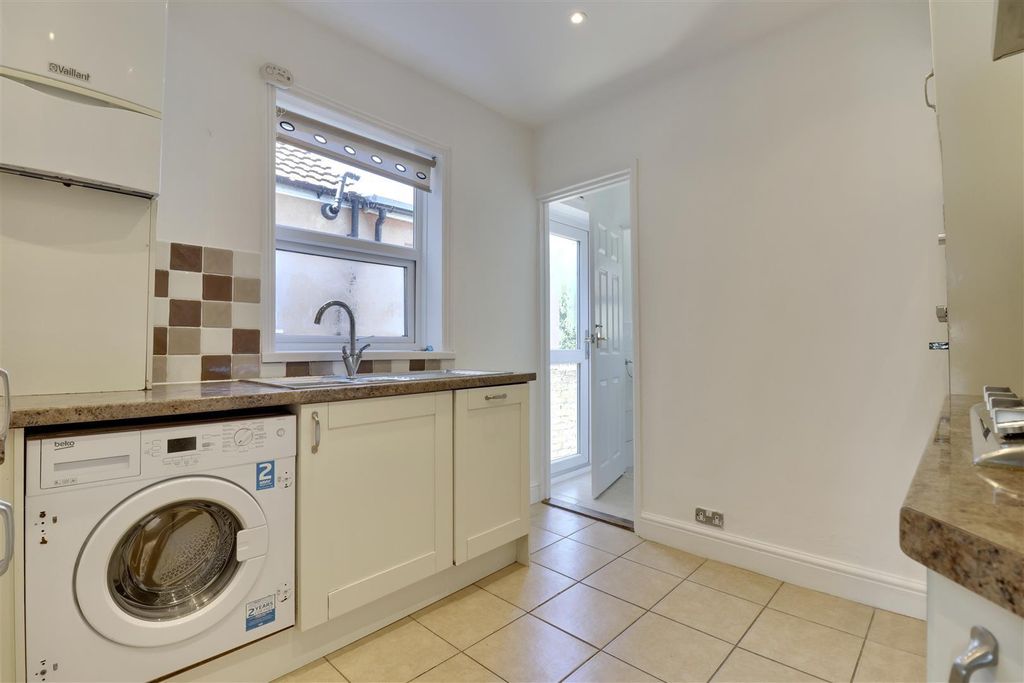 Property photo 3 of 13 Essex Kitchen 2.Jpg
