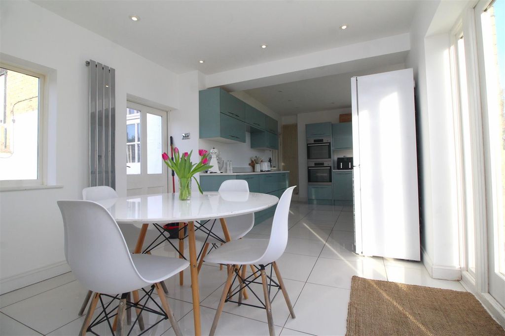 Property photo 3 of 17 Kitchen Breakfast Room .Jpg