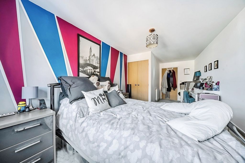 Additional image 12 of 2 bed flat for saleLime Tree House, Carter Court, Hook RG27