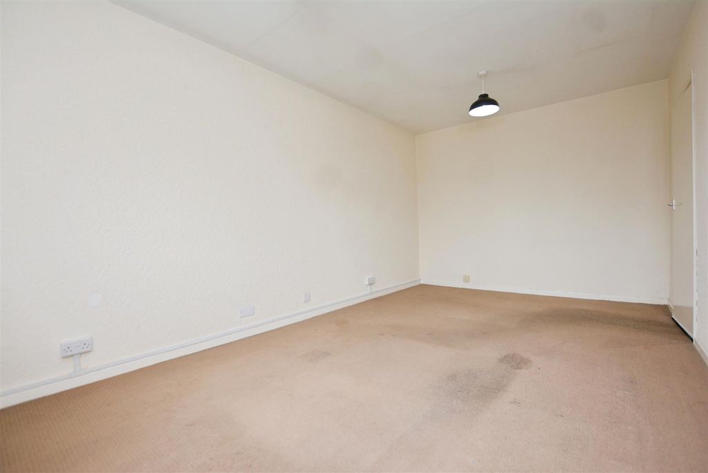 Property photo 2 of 9 Living Room