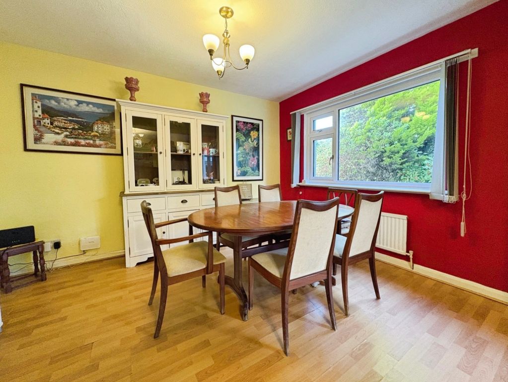 Property photo 3 of 25