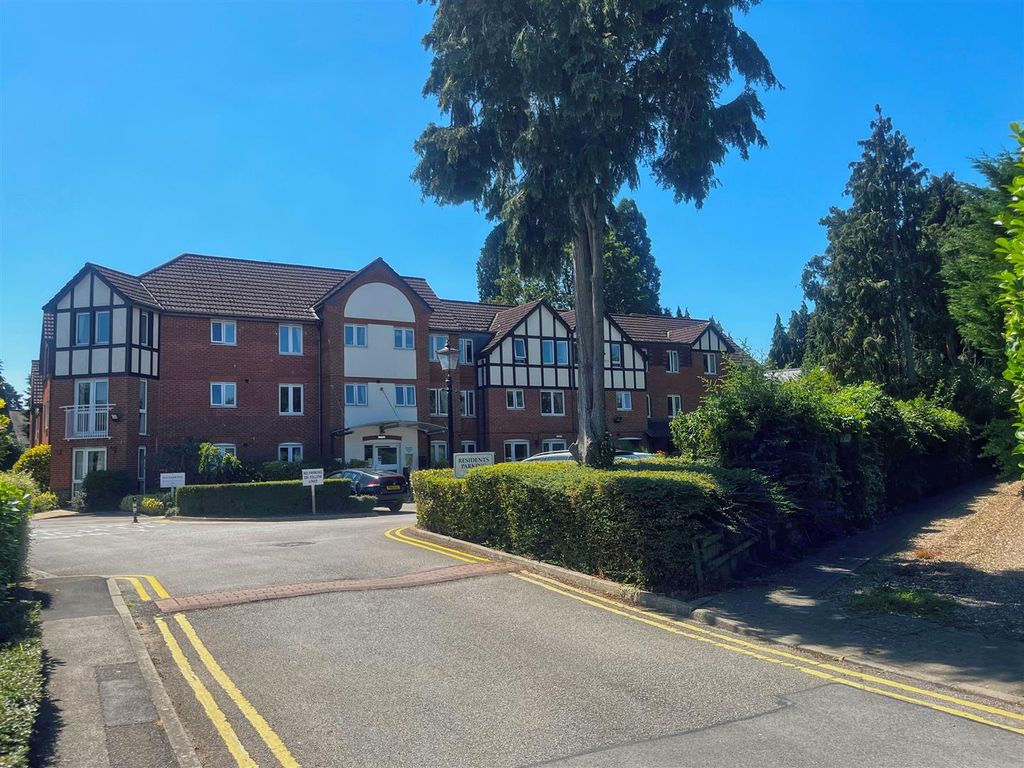 Property photo 1 of 12