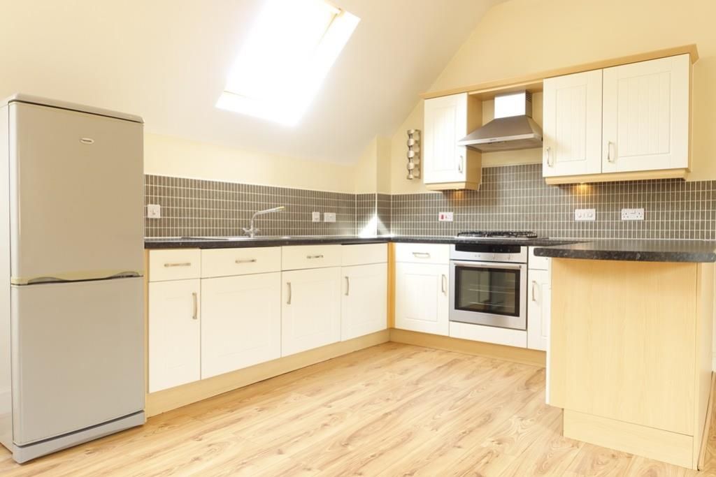 Property photo 2 of 9 Kitchen