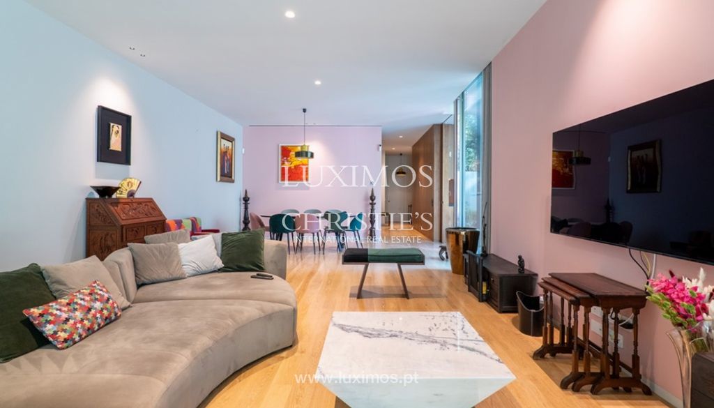 Property photo 3 of 26