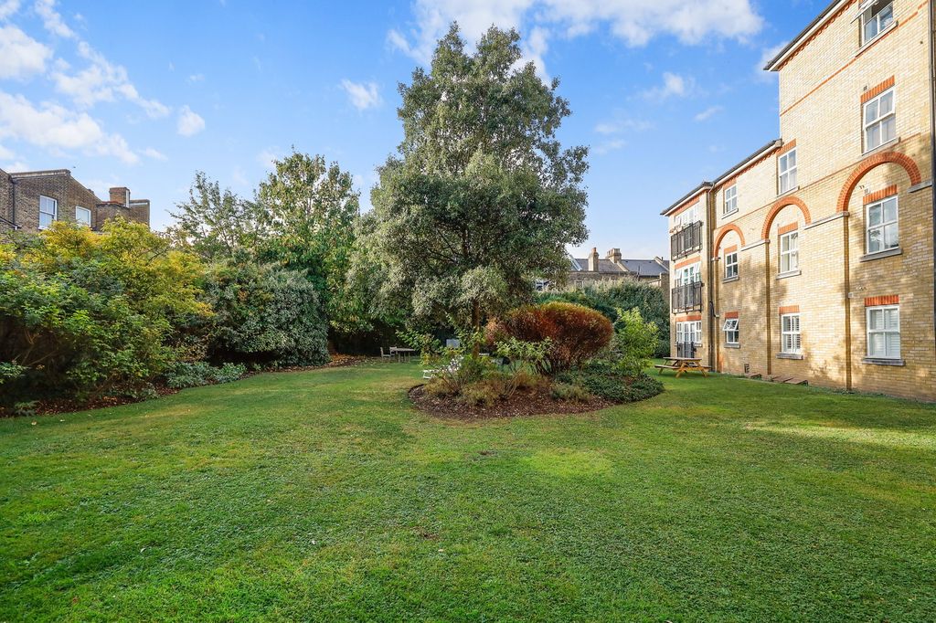 Property photo 2 of 13