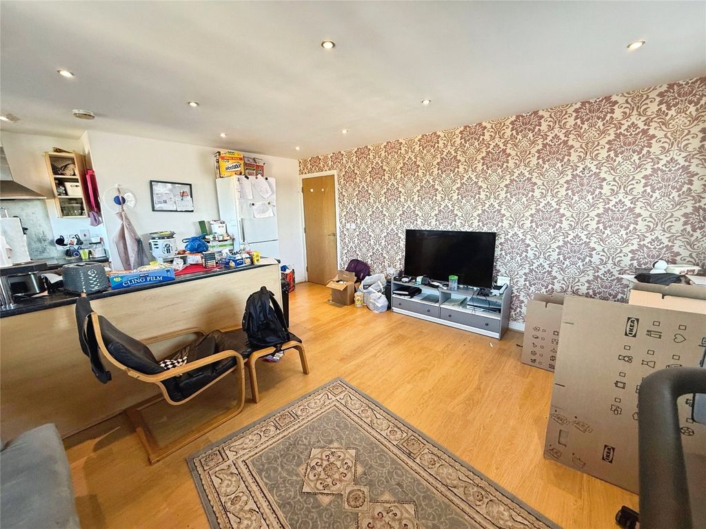 Property photo 3 of 7 Picture No. 16