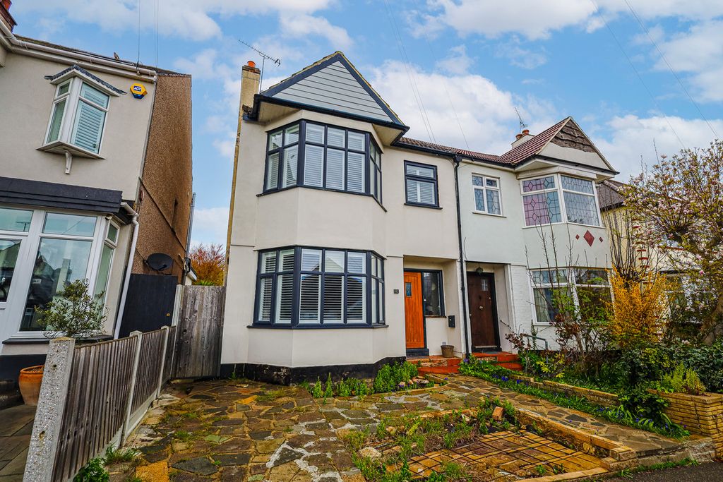 Property photo 1 of 24